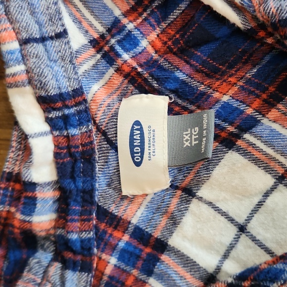 Women's plaid flannel button down - Picture 2 of 3